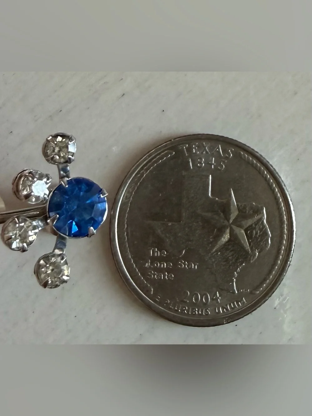 Vintage-Inspired Silver Tone Jewelry Set with Blue Crystals